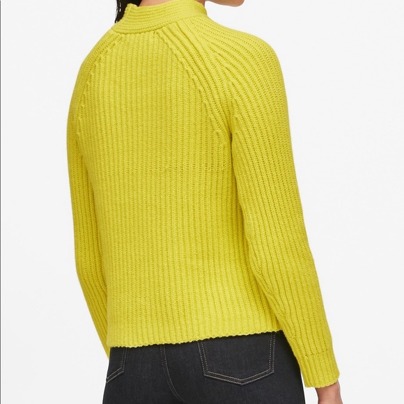 Neon yellow sweater - Picture 8 of 9